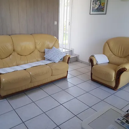 Le Gite De La Daviere בית נופש *